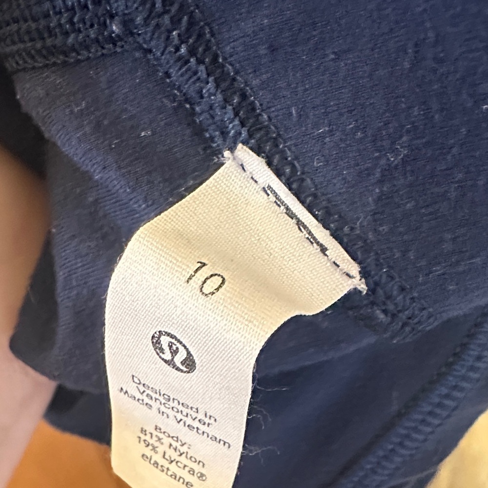 Lululemon Navy Leggings relaxed jogger style women’s size 10 - Picture 7 of 9